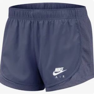 💜 Woman Nike air shorts XS blue purple.